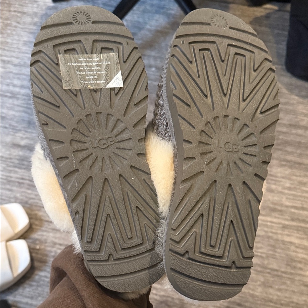 UGG Women's Knit Gray and Cream Slippers - Picture 2 of 2